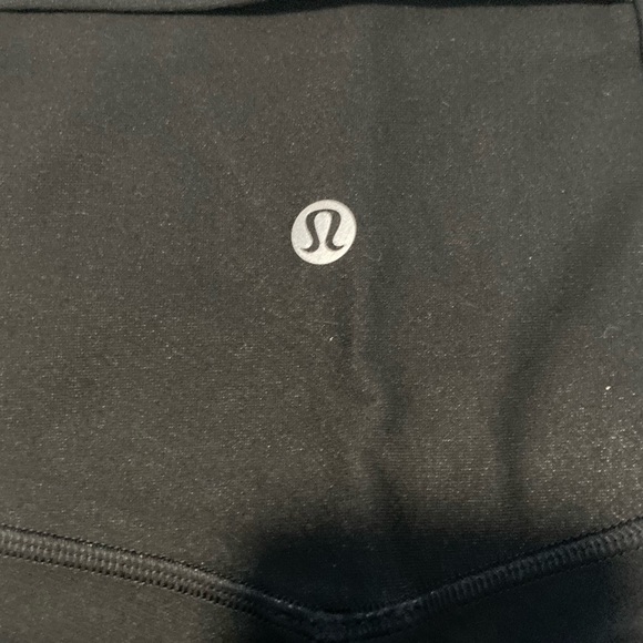 💕EUC! Lululemon leggings 4 - Picture 6 of 9